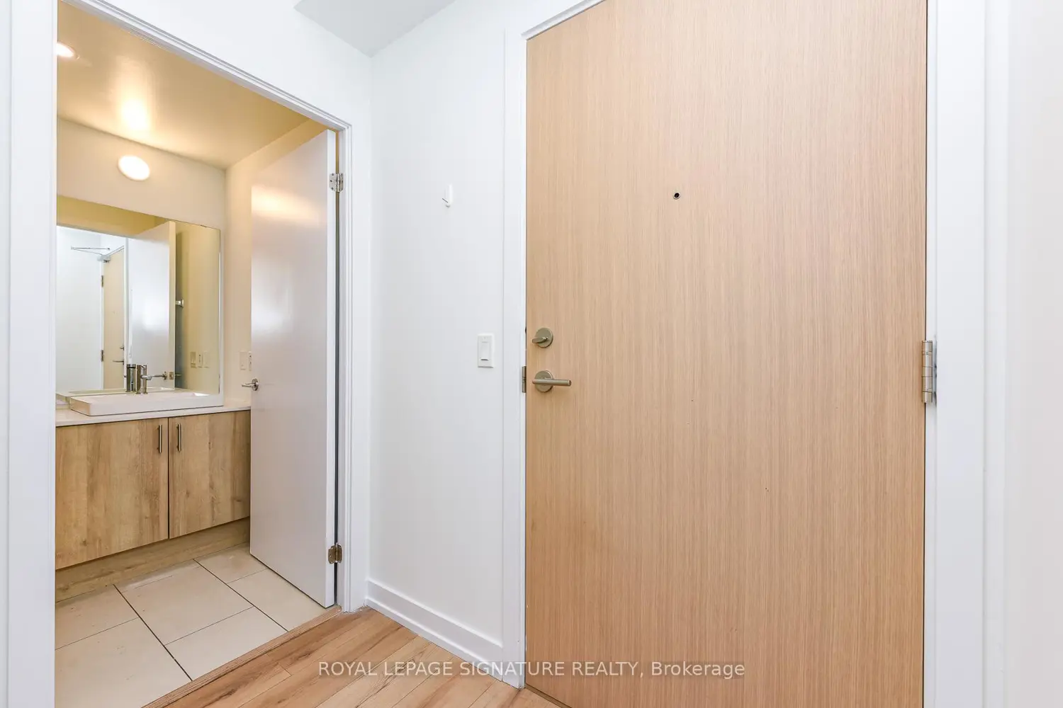 Additional image 8 of 1195 The Queensway 513