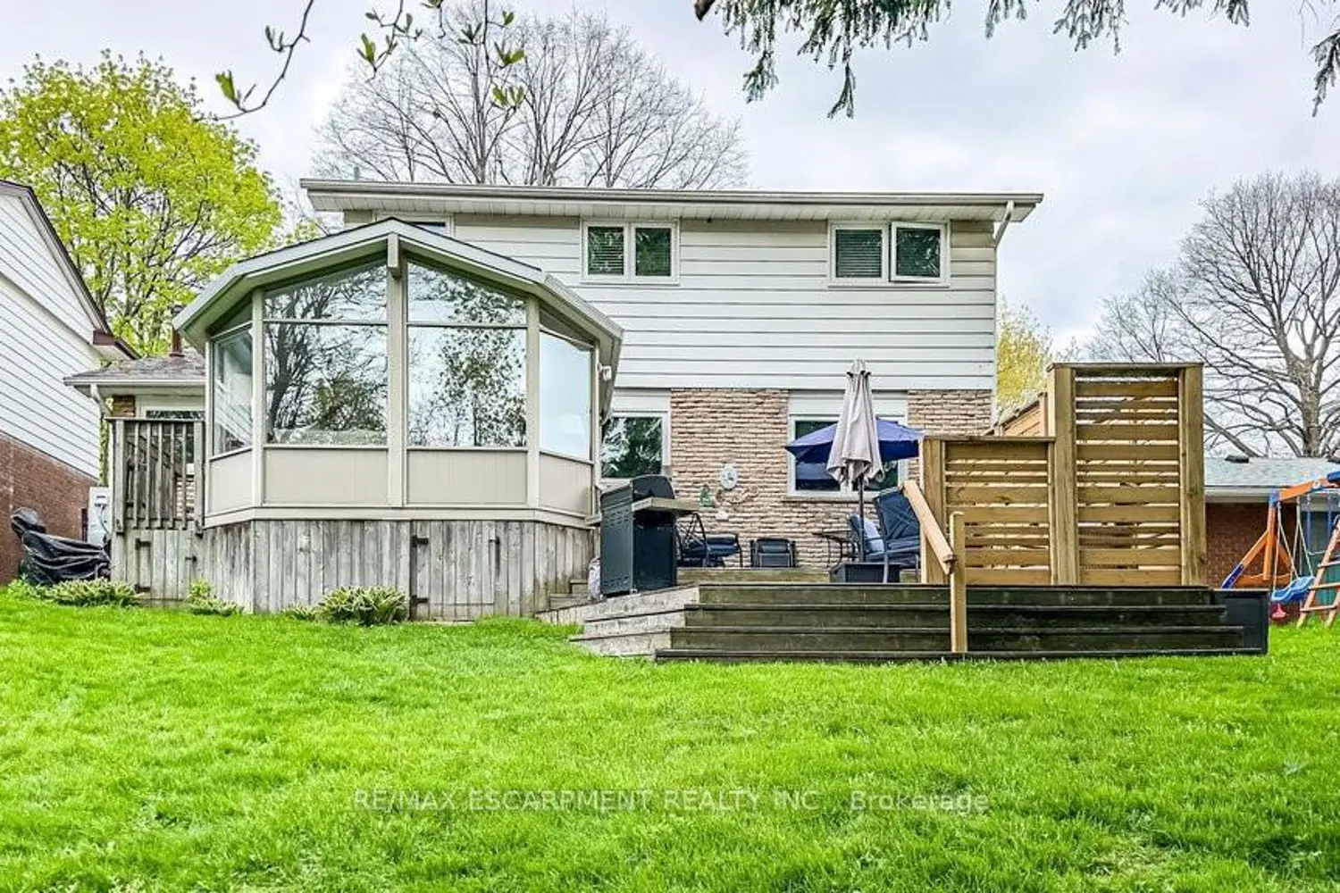 Additional image 18 of 19 Chateau Court