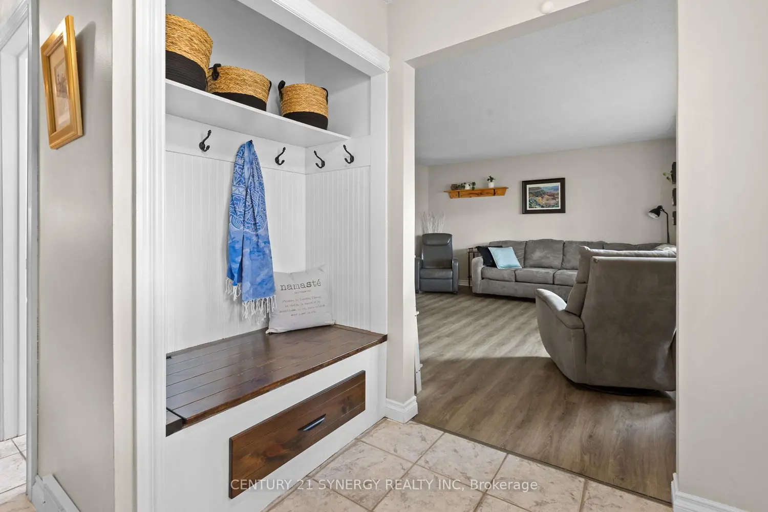 346 Nagel Avenue photo 3