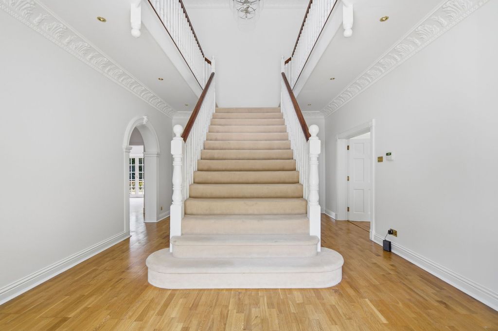 Additional image 5 of 5 bed detached house to rentWellington Avenue, Virginia Water GU25