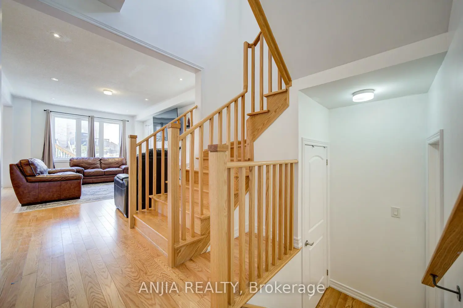 377 Busato Drive photo 4
