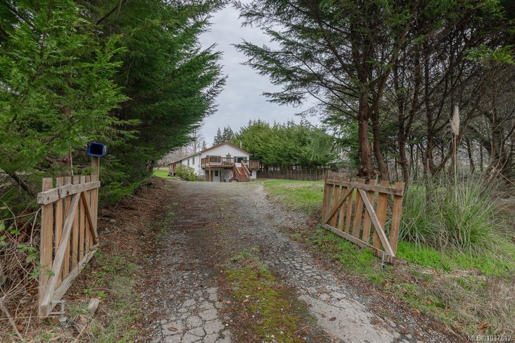 Additional image 2 of 6820 Grant Road W, Sooke, BC, V9Z 0L7