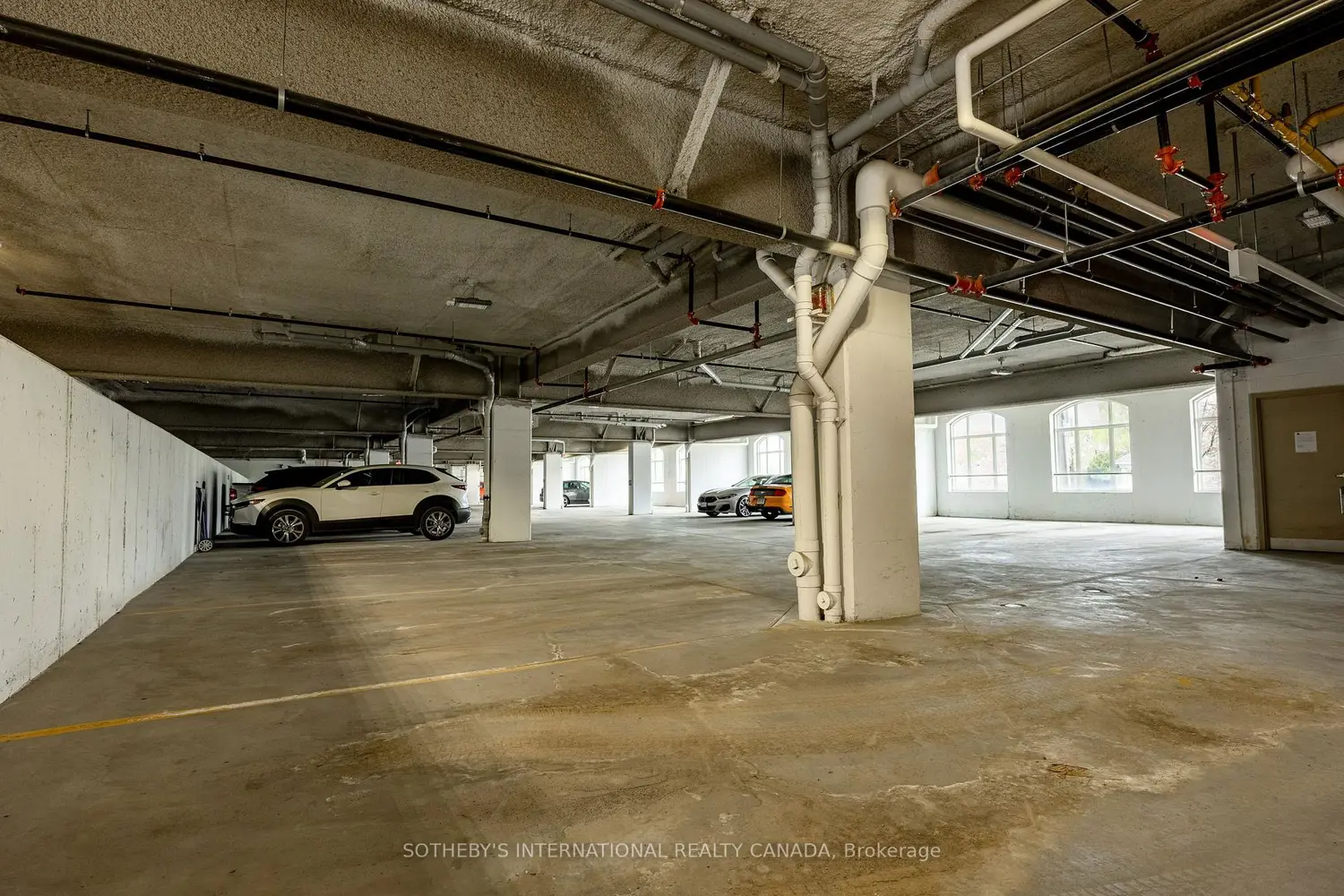 Additional image 19 of 155 Water Street 502