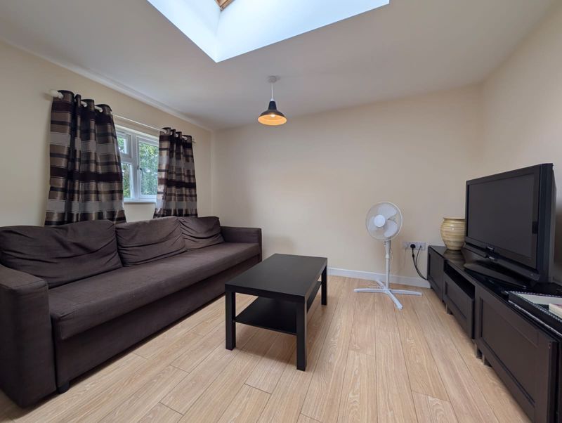 Additional image 4 of 2 bed flat to rentDuncan Road, Chichester PO19