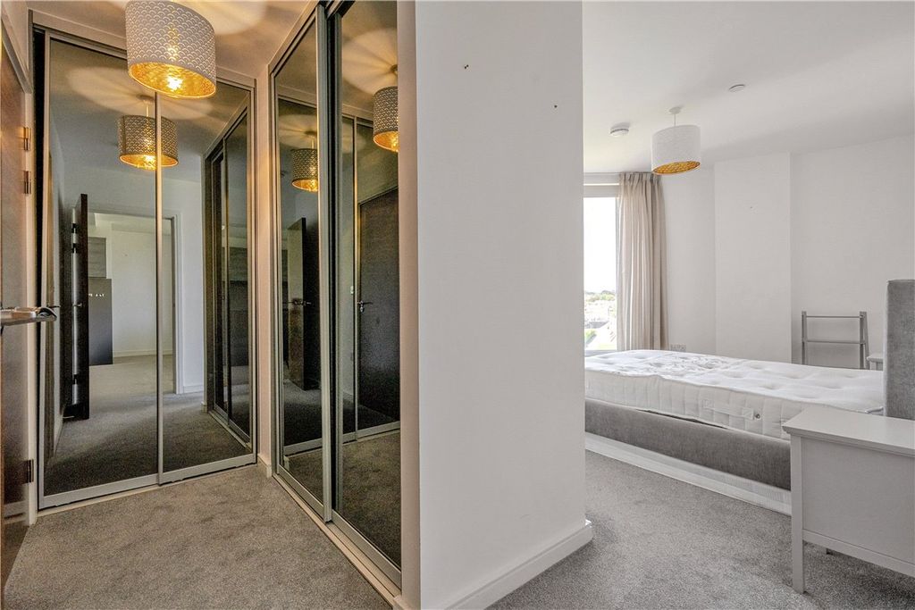 Additional image 5 of 2 bed flat to rentVictoria Bridge Road, Bath, Somerset BA2