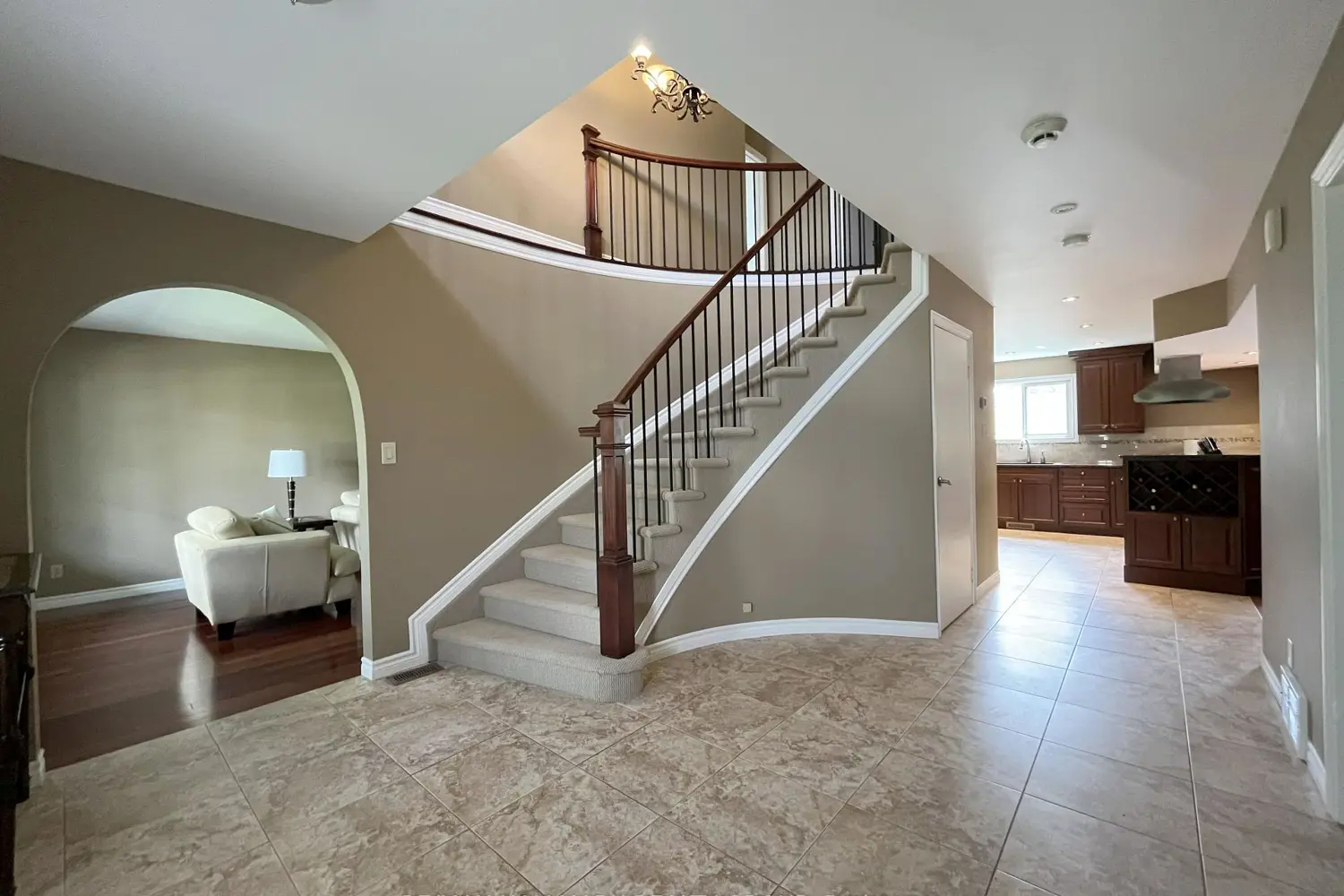 2 Inverness Avenue photo 2