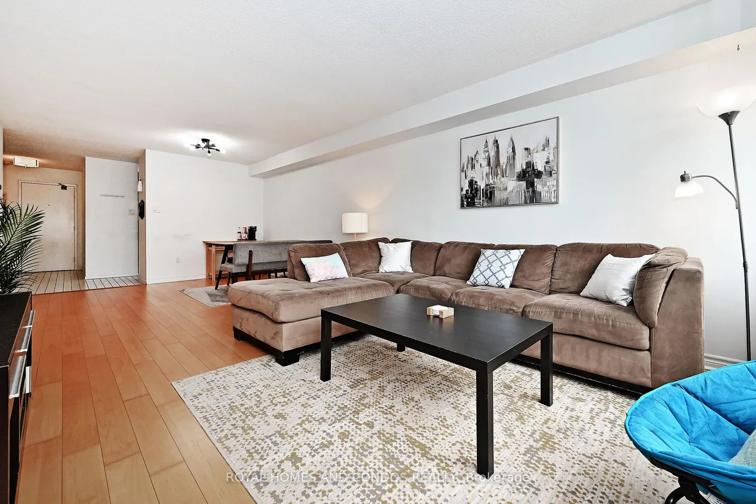 45 Carlton Avenue 1111 photo 5