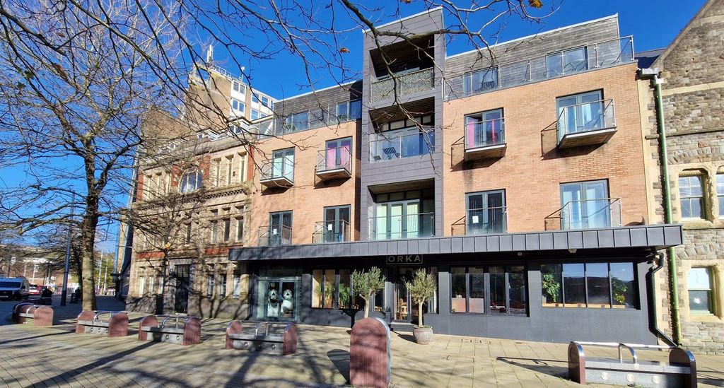 Studio to rentPrincess Way, Swansea SA1