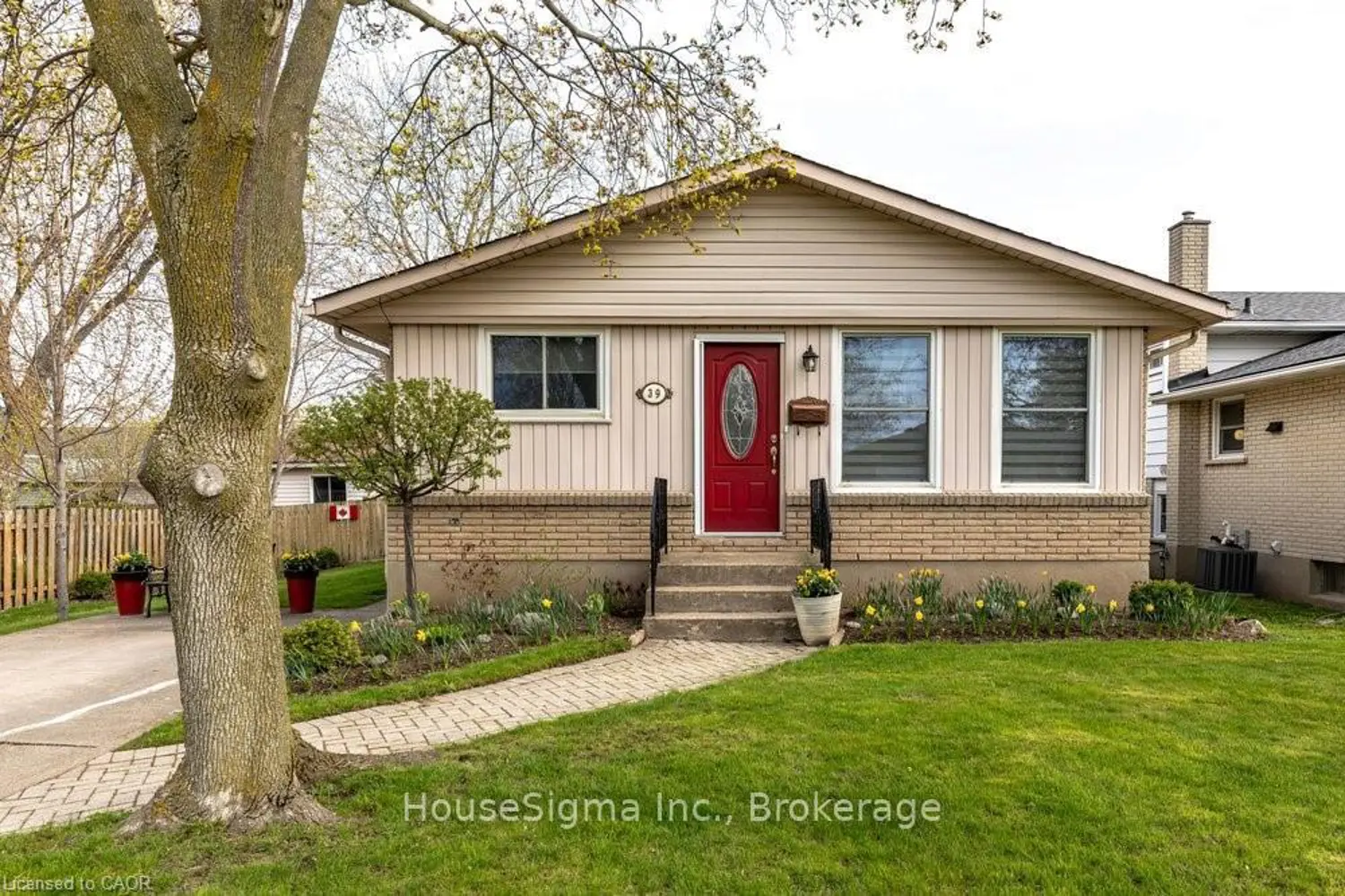 39 Cedardale Avenue