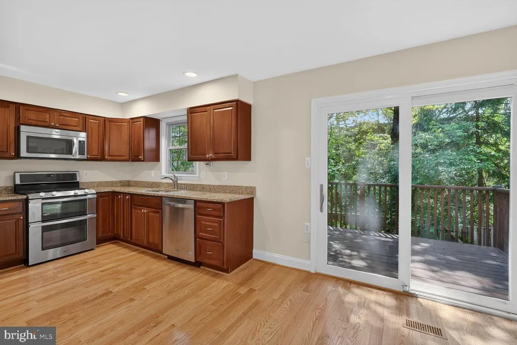 Additional image 14 of 93 Bralan Court, Gaithersburg, MD 20877
