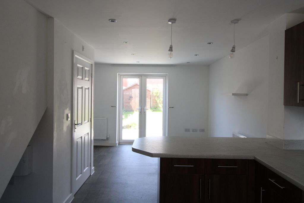 Additional image 4 of 3 bed town house to rentWestminster Way, Bridgwater TA6