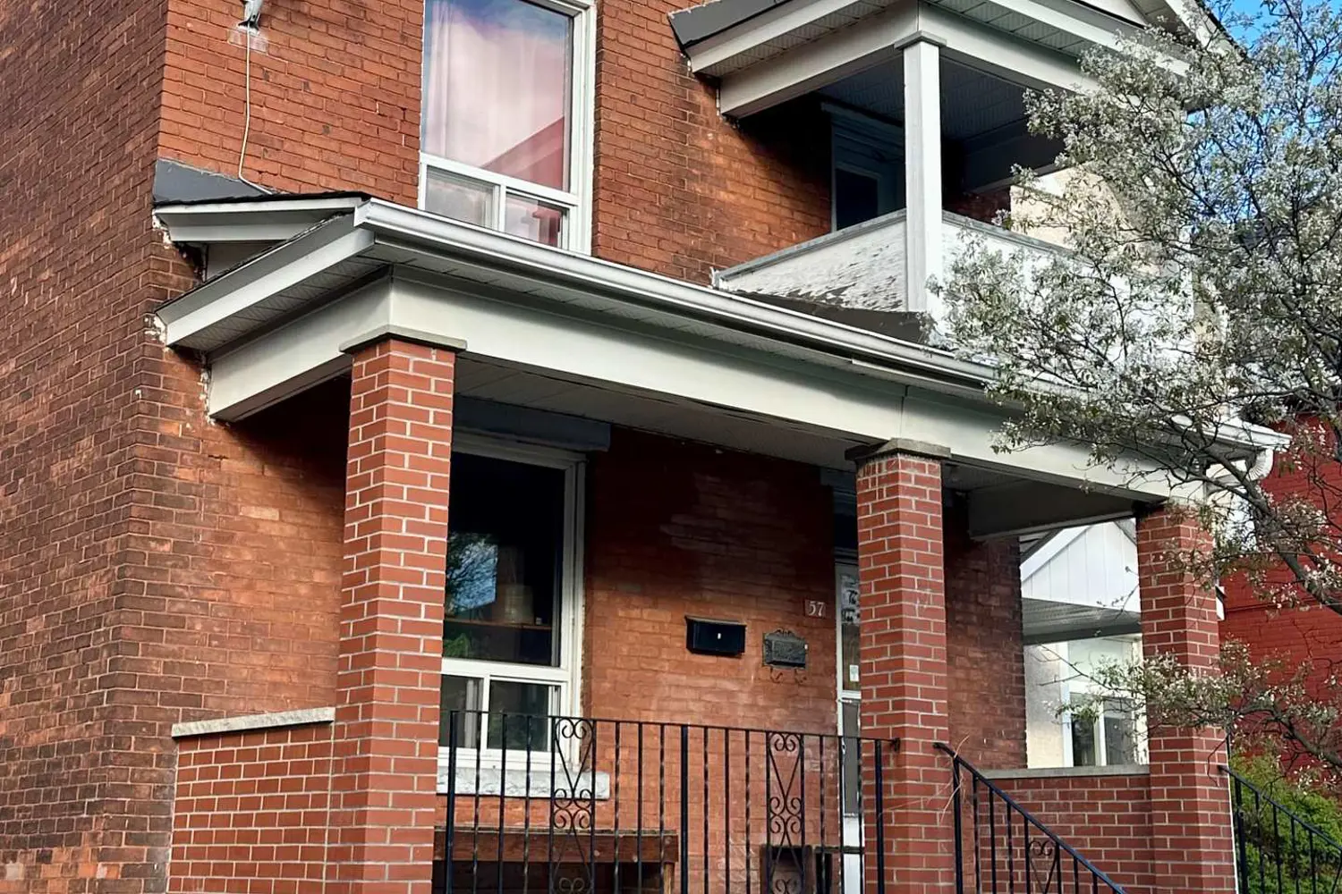 Additional image 3 of 57 Spadina Avenue