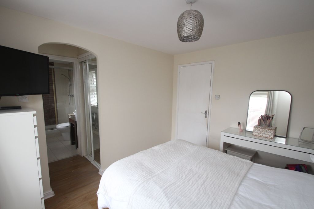 Additional image 10 of 4 bed semi-detached house to rentDonaldswood Park, Paisley PA2