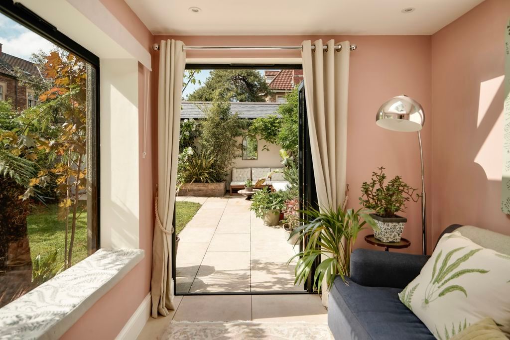 Additional image 7 of 3 bed flat for saleChantry Road, Clifton, Bristol BS8