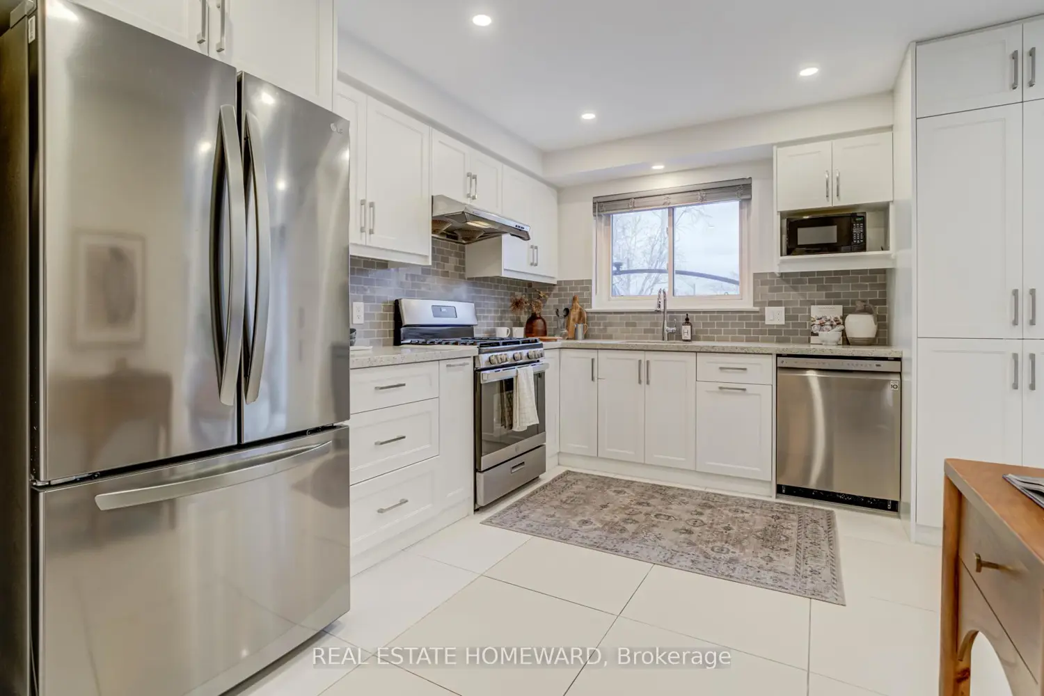 Additional image 5 of 783 Dodsworth Crescent