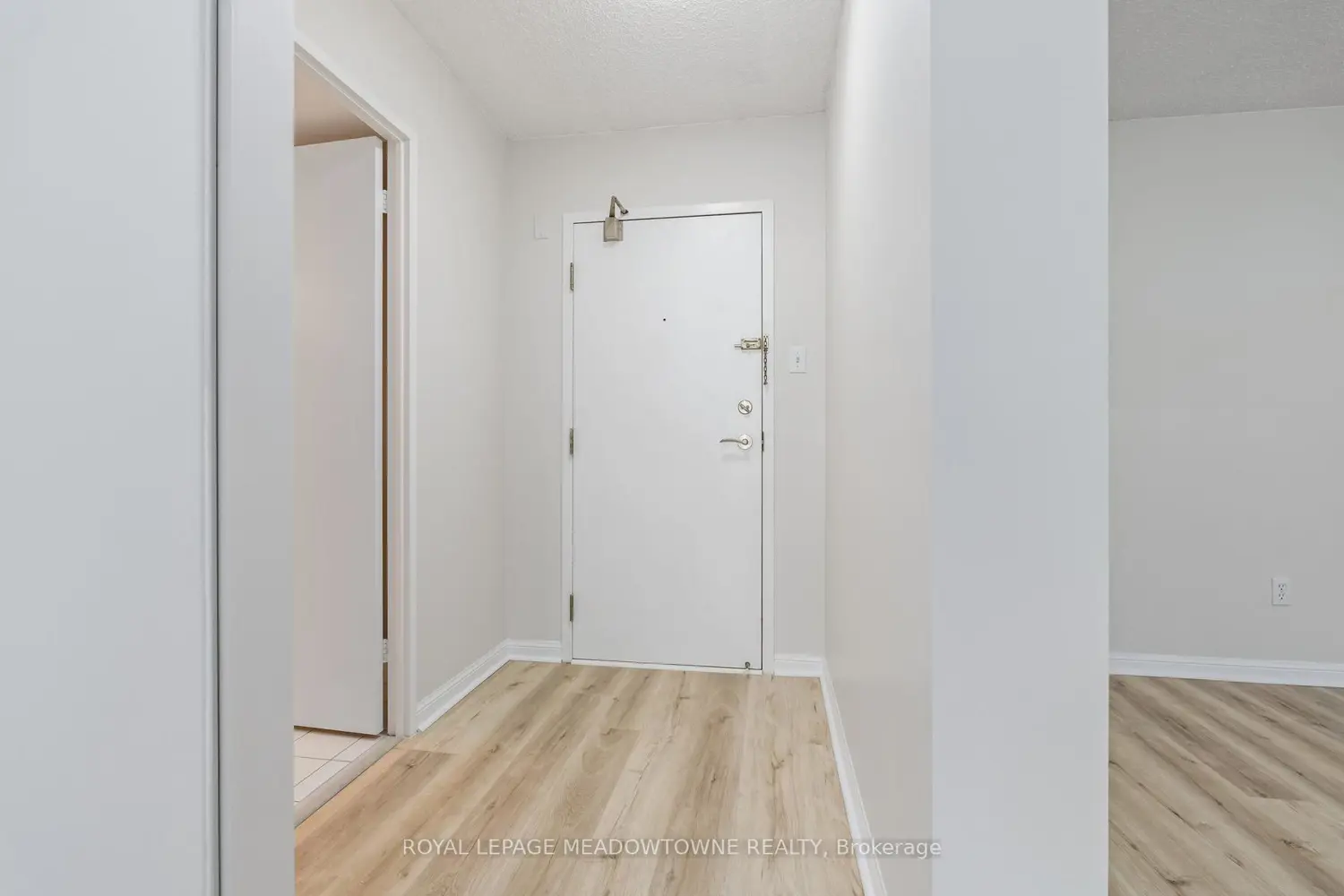 Additional image 5 of 10 Laurelcrest Street 104