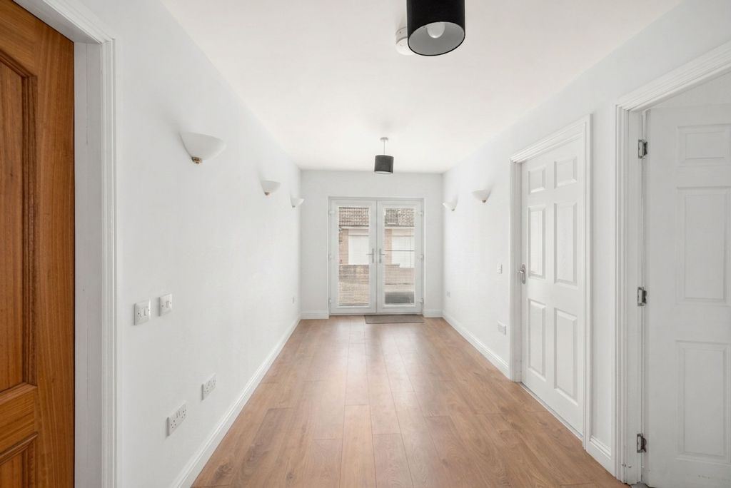 Additional image 11 of 5 bed detached house for sale27 Ballinard Gardens, Broughty Ferry DD5