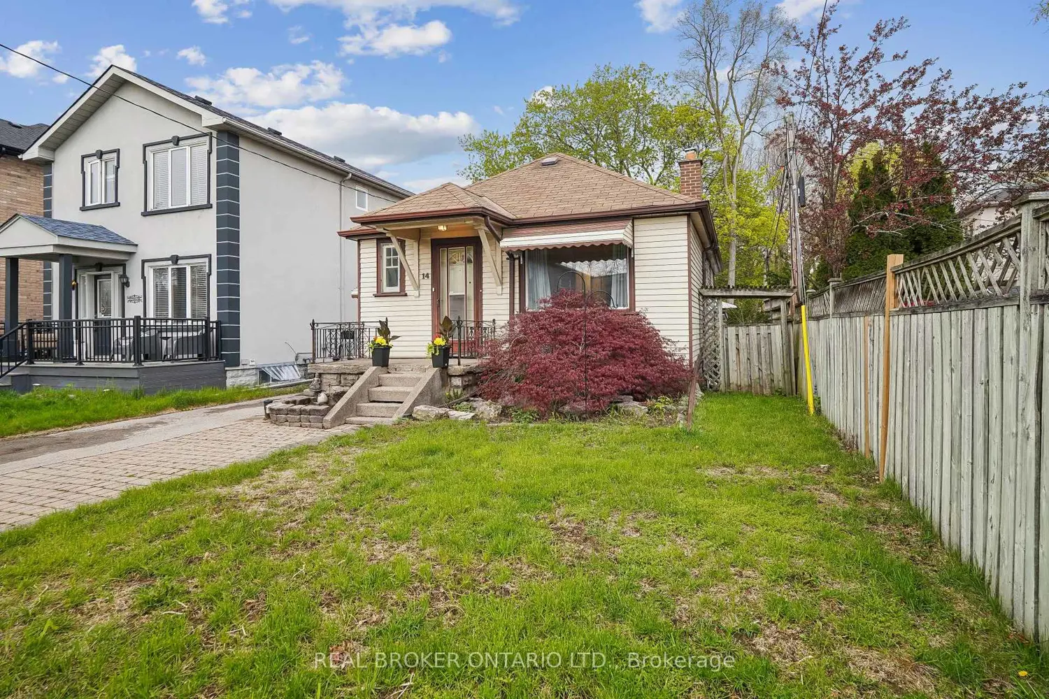 14 Plains Road