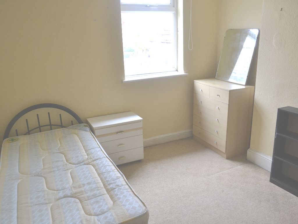 Additional image 13 of 6 bed end terrace house to rent21 Tachbrook Road, Leamington Spa CV31
