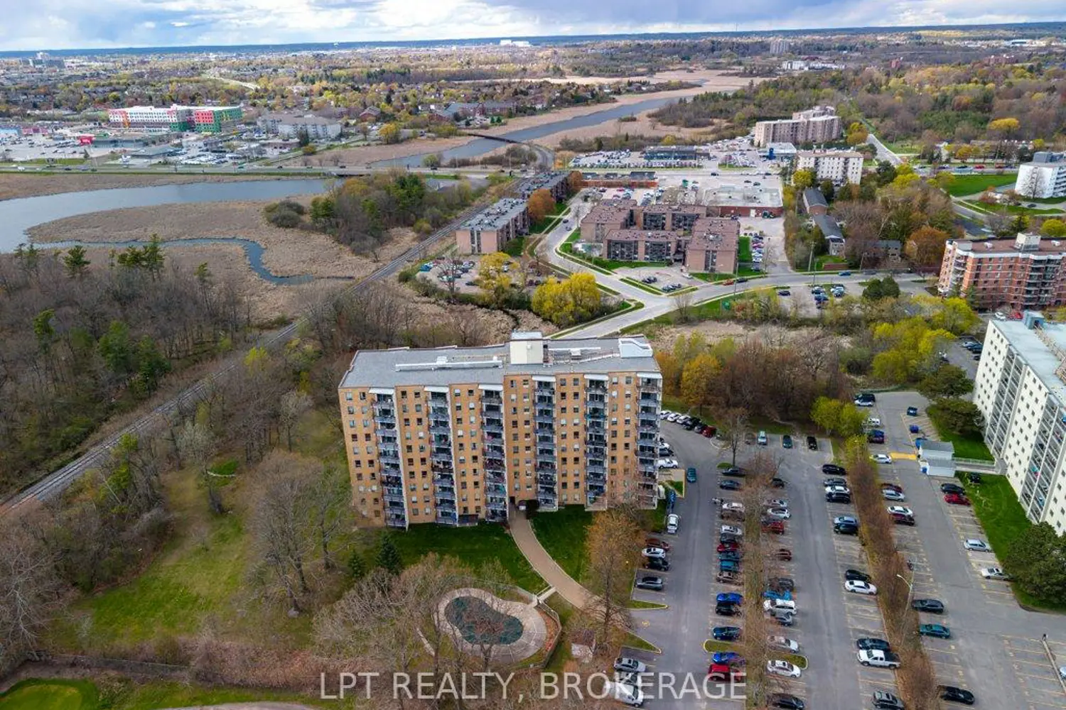 Additional image 7 of 66 Greenview Drive 208