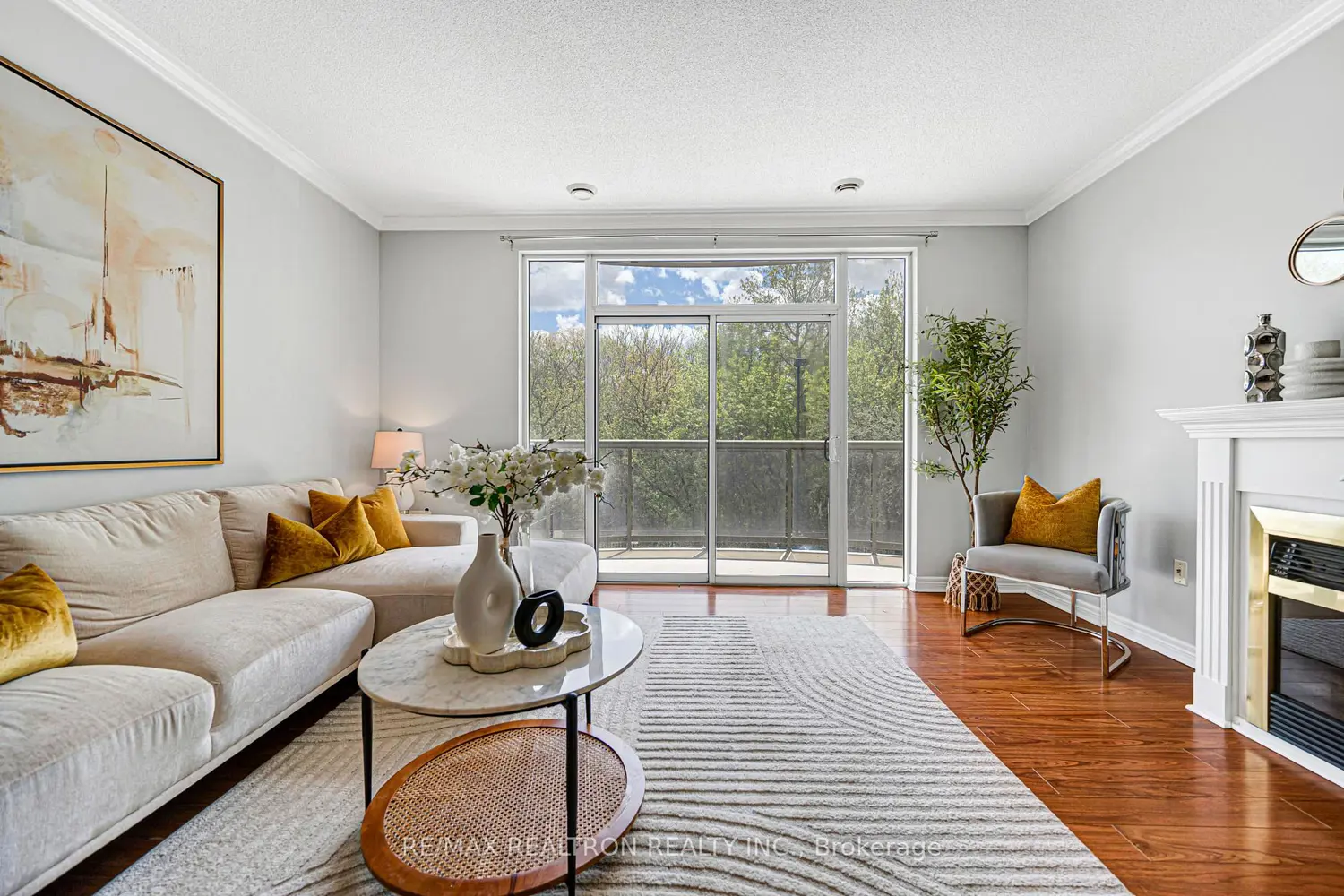 255 Keats Way 203 photo 5