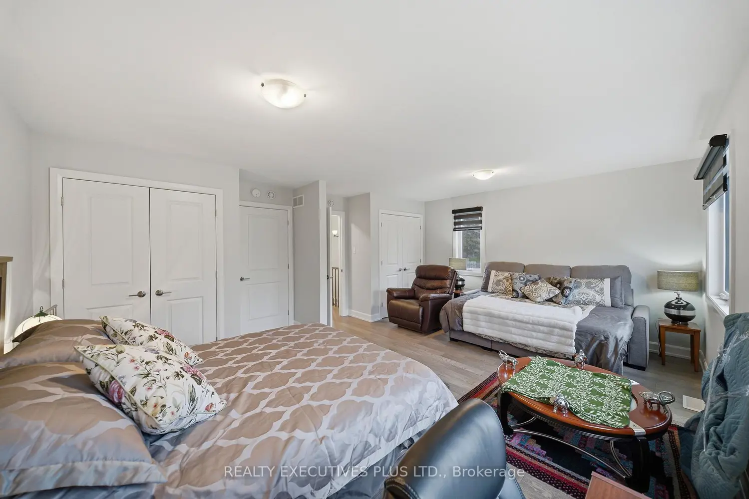 Additional image 11 of 405 Voyageur Place