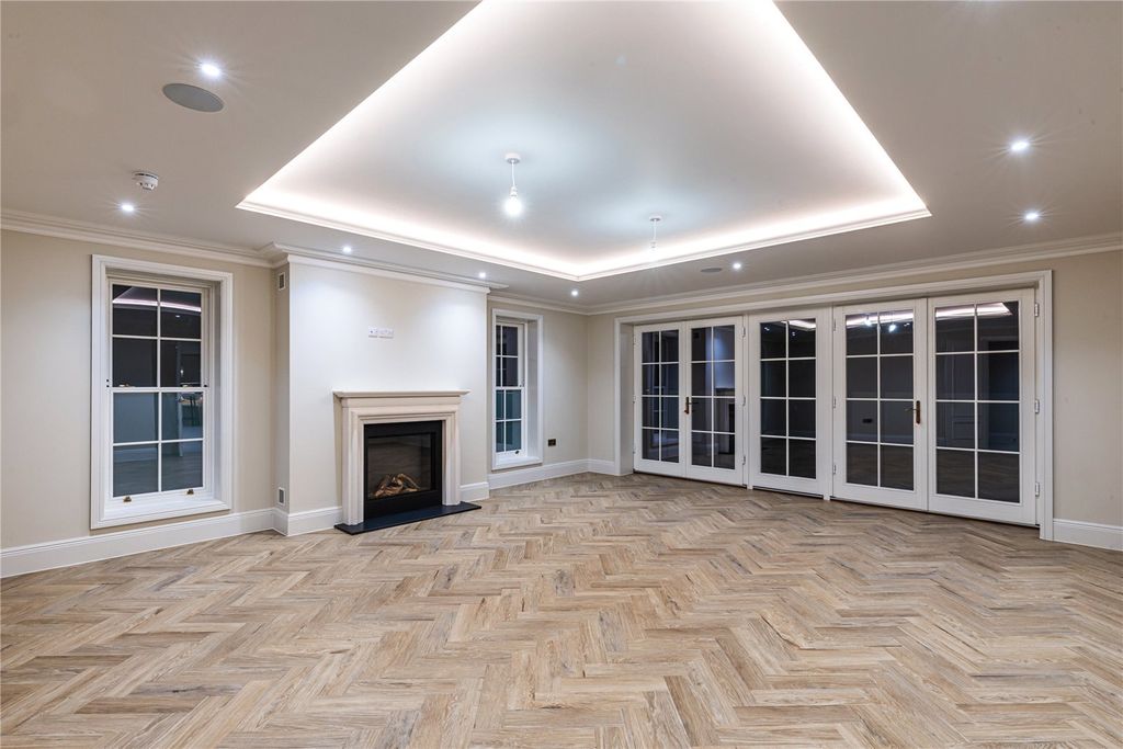 Additional image 12 of 5 bed detached house to rentWayneflete Tower Avenue, Esher KT10