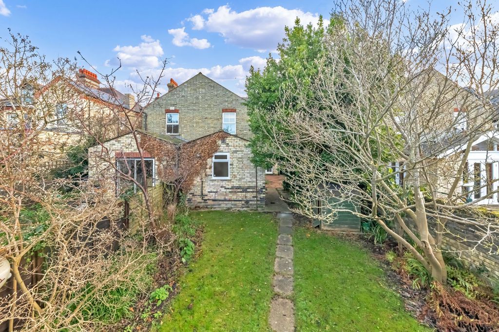 Additional image 31 of 6 bed semi-detached house to rentSt. Barnabas Road, Cambridge CB1