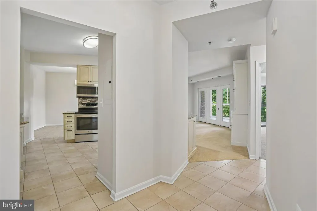 3005 Leisure World Boulevard S Unit 515, Silver Spring, MD 20906 photo 4