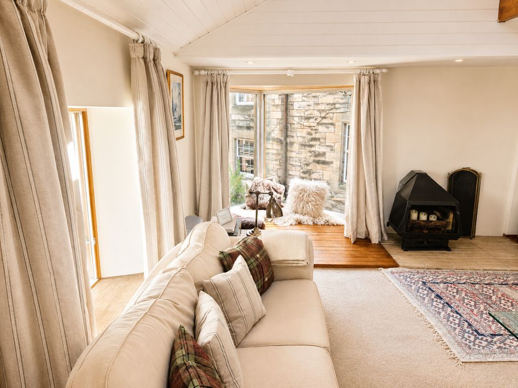 Additional image 5 of 3 bed mews to rentDouglas Gardens Mews, Edinburgh EH4