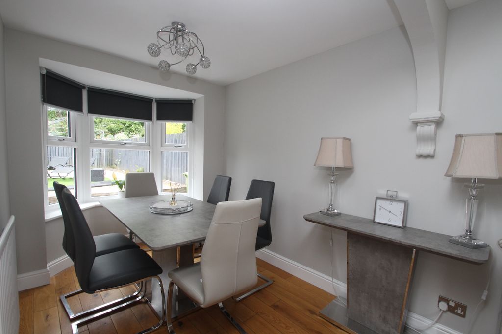 Additional image 5 of 4 bed semi-detached house to rentDonaldswood Park, Paisley PA2