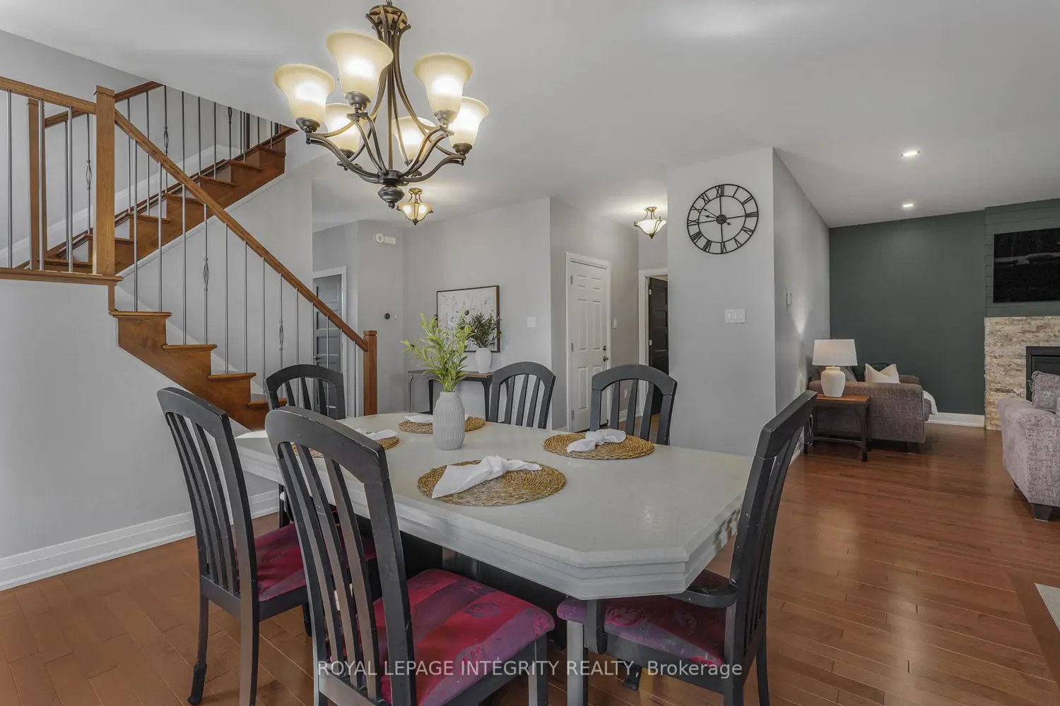 Additional image 5 of 400 Colmar Street