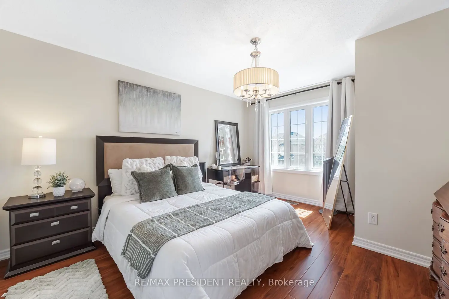 Additional image 15 of 75 Bluffwood Crescent
