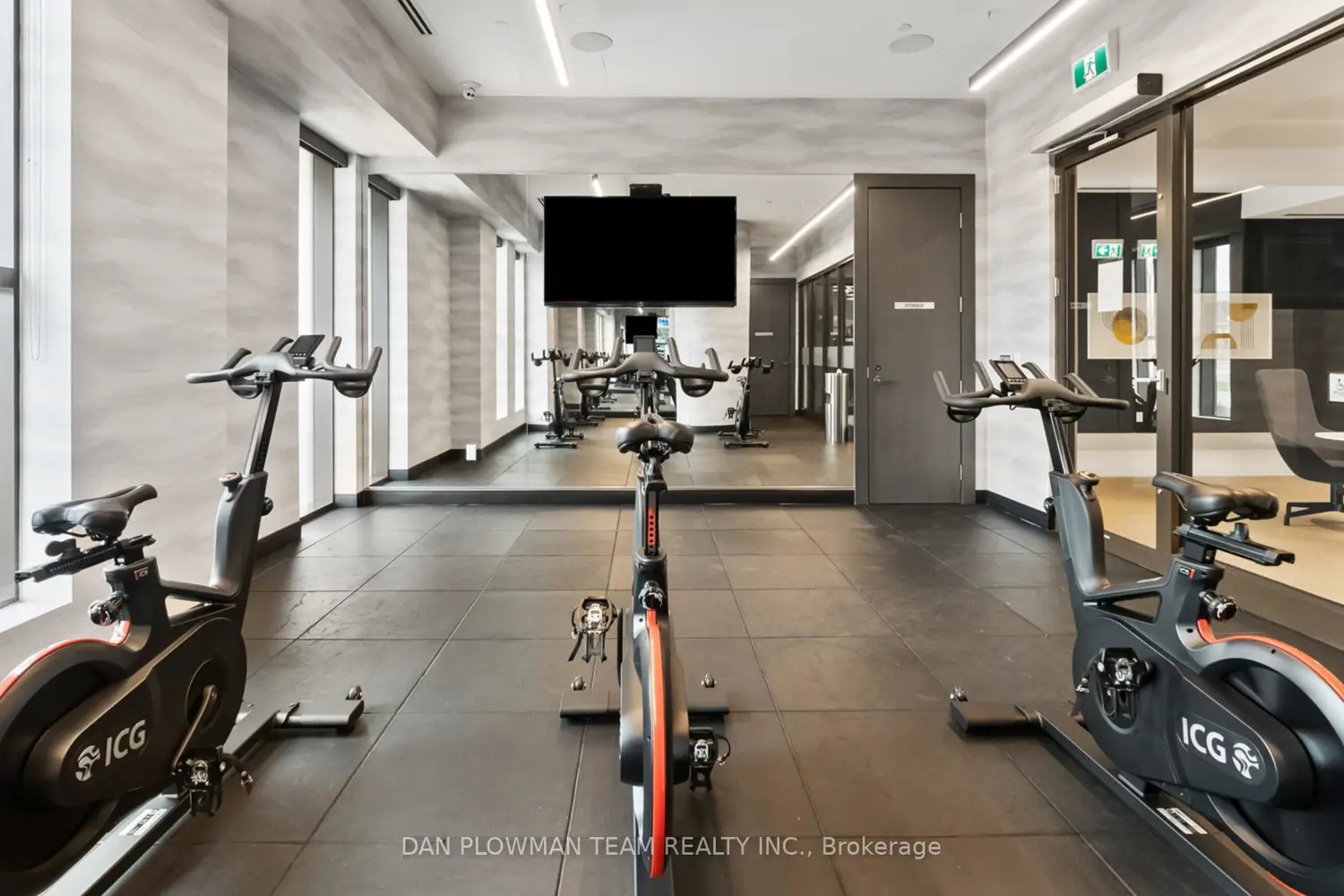 Additional image 19 of 2550 Simcoe Street 1121