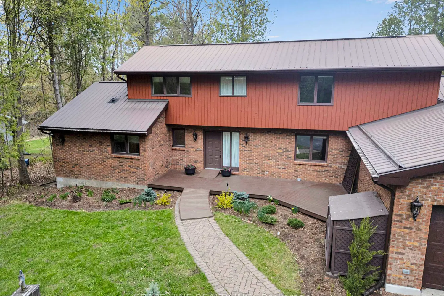 5468 Torbolton Ridge Road photo 2
