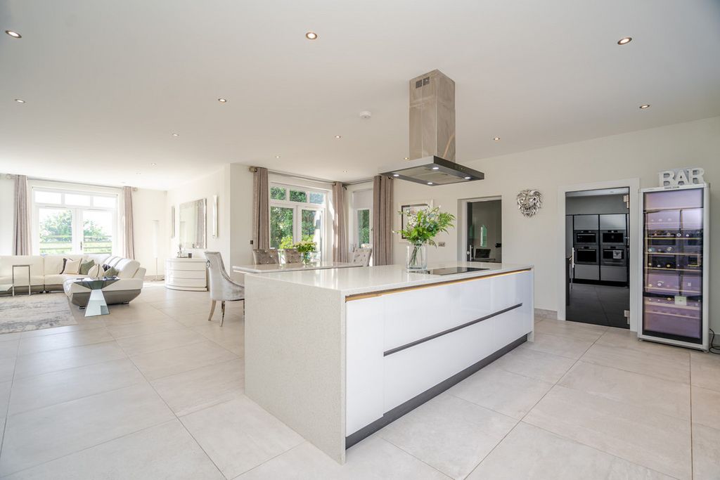 Additional image 14 of 6 bed detached house for saleOrchard Road, Pulloxhill, Bedford MK45