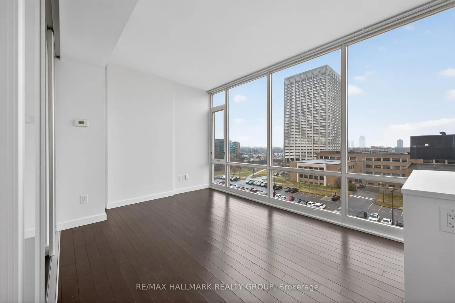 Additional image 10 of 201 Parkdale Avenue 705