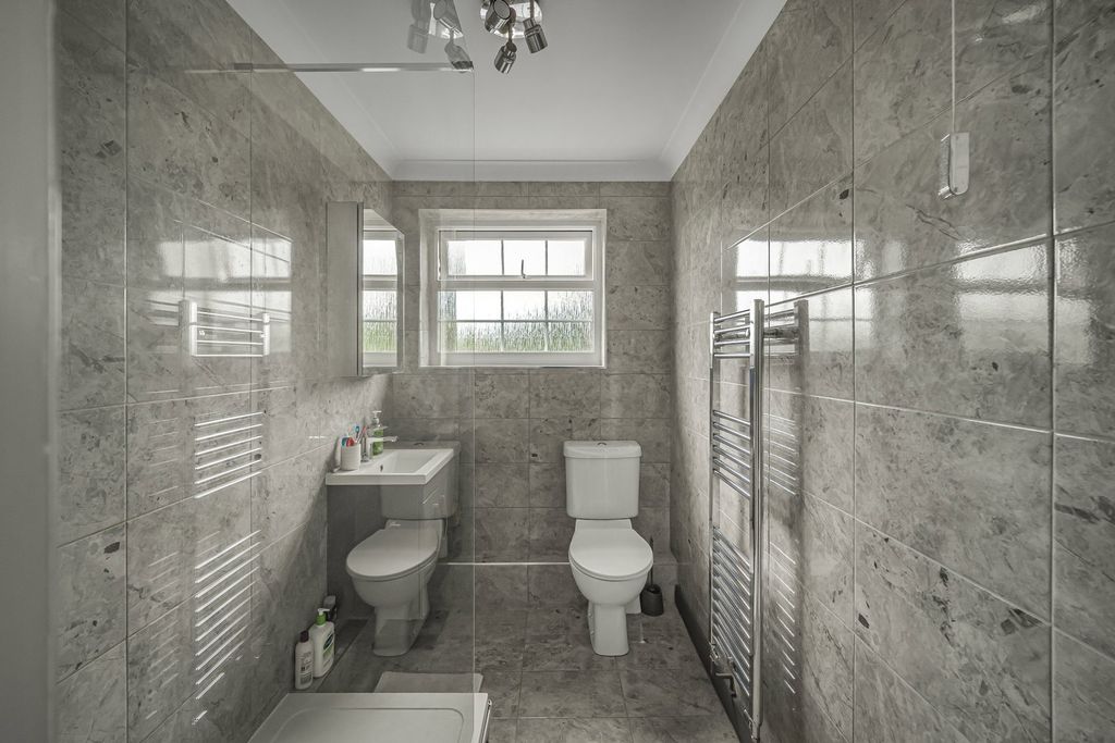 Additional image 15 of 2 bed flat for saleParkfields Road, Bridgend CF31