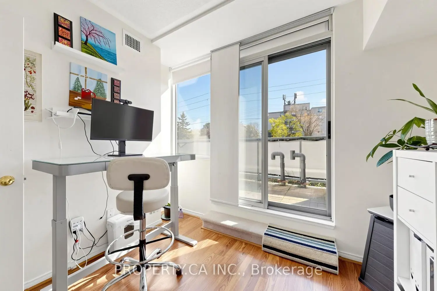 Additional image 11 of 7398 Yonge Street 107