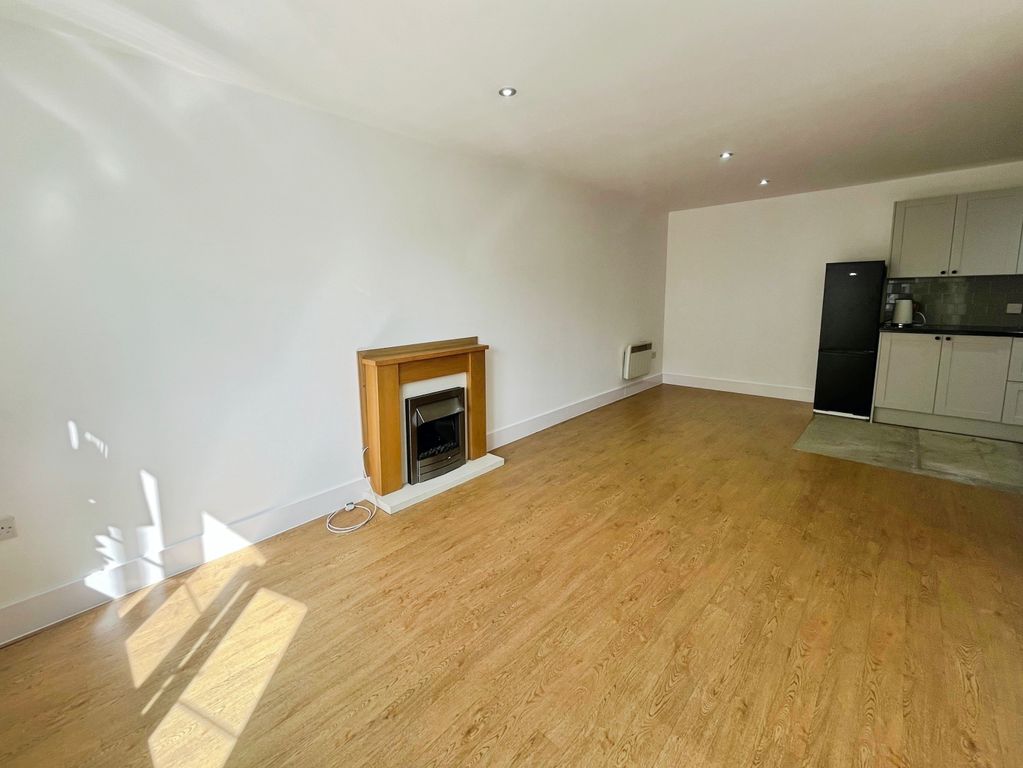 Additional image 4 of 2 bed flat to rentBrook Court, Bridgend CF31