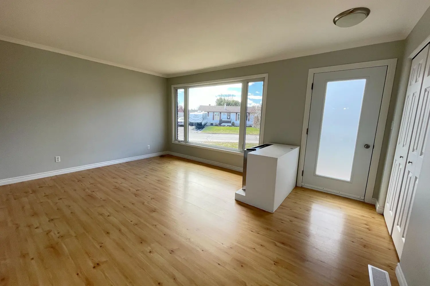 Additional image 6 of 487 Ross Avenue