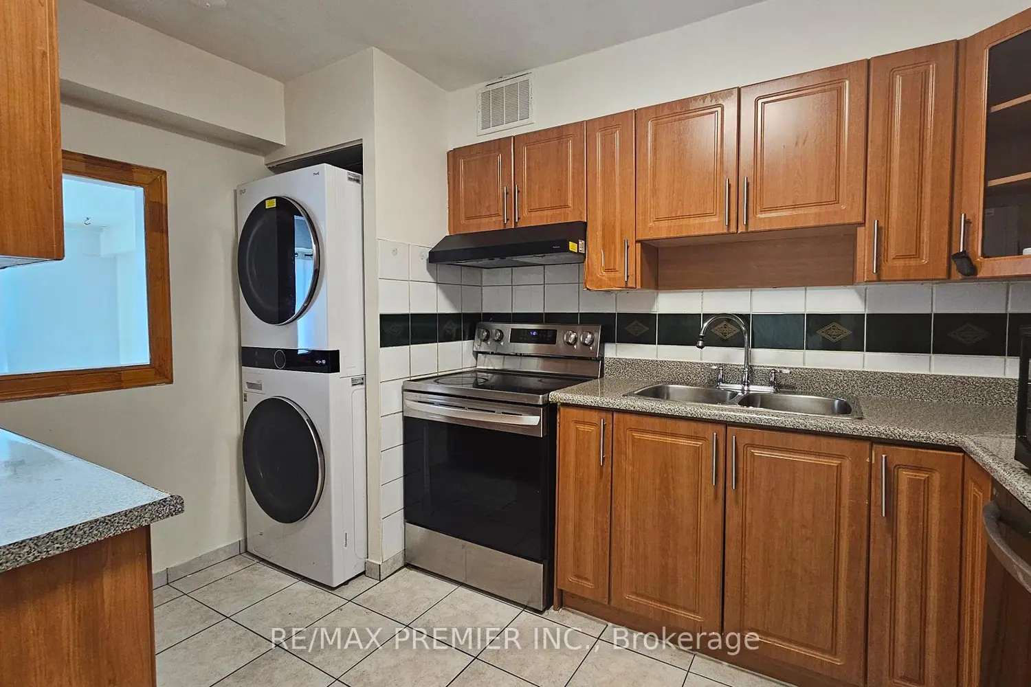 5 San Romano Way 705 photo 4