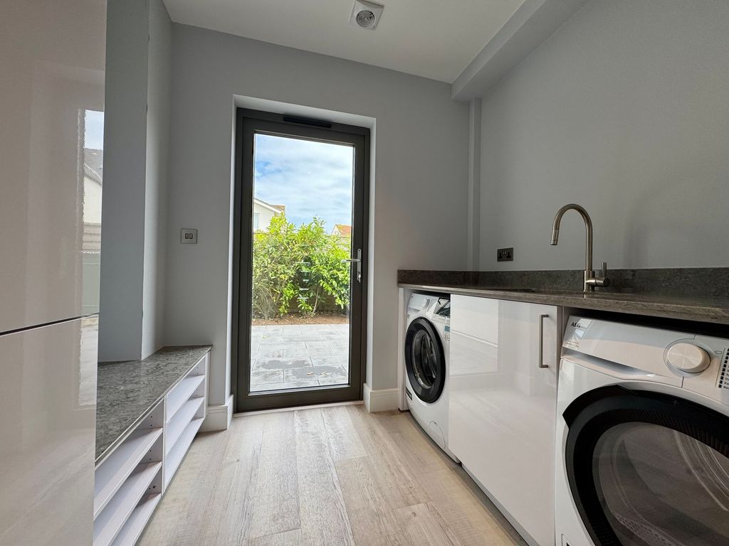 Additional image 20 of 2 bed detached house to rentThe Orchard, St Ouen JE3