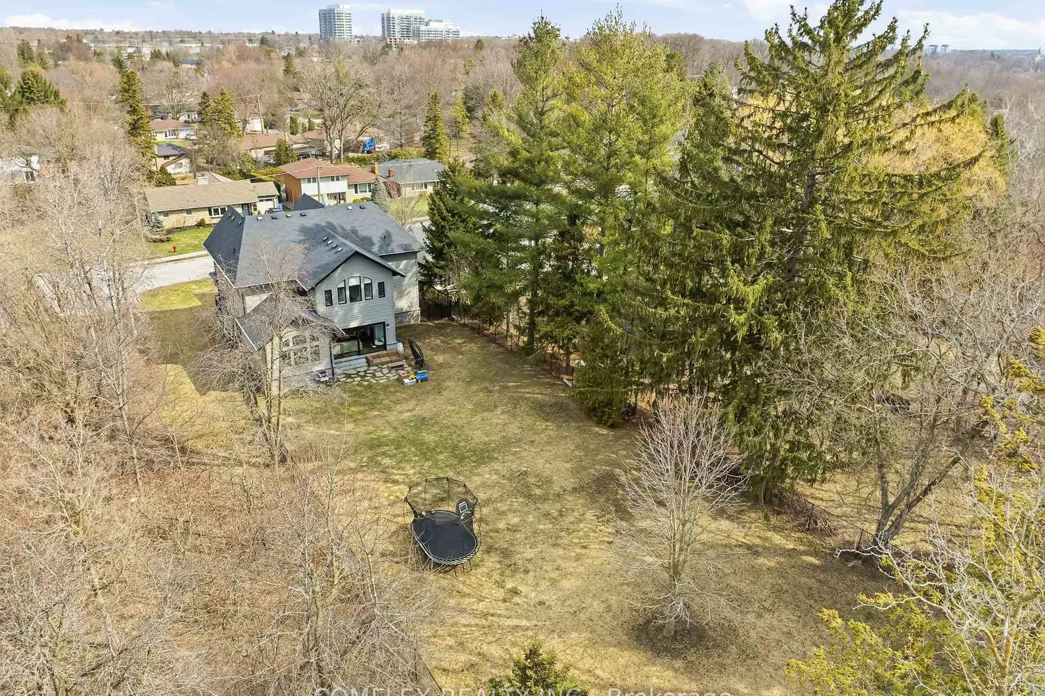 Additional image 9 of 108 Avenue Road