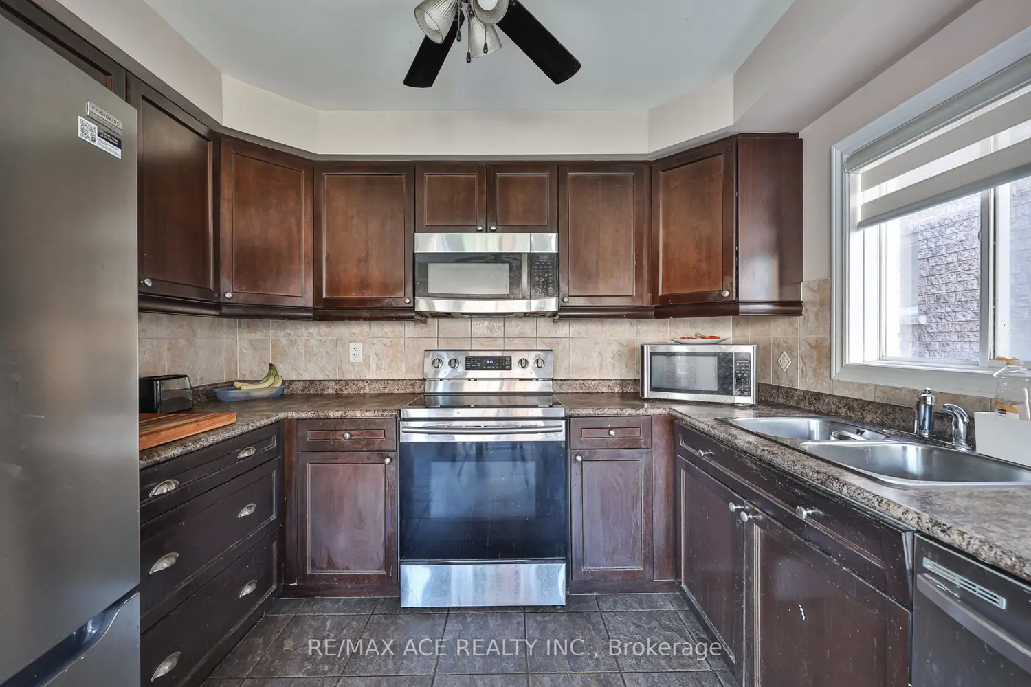 Additional image 14 of 72 Taverner Crescent