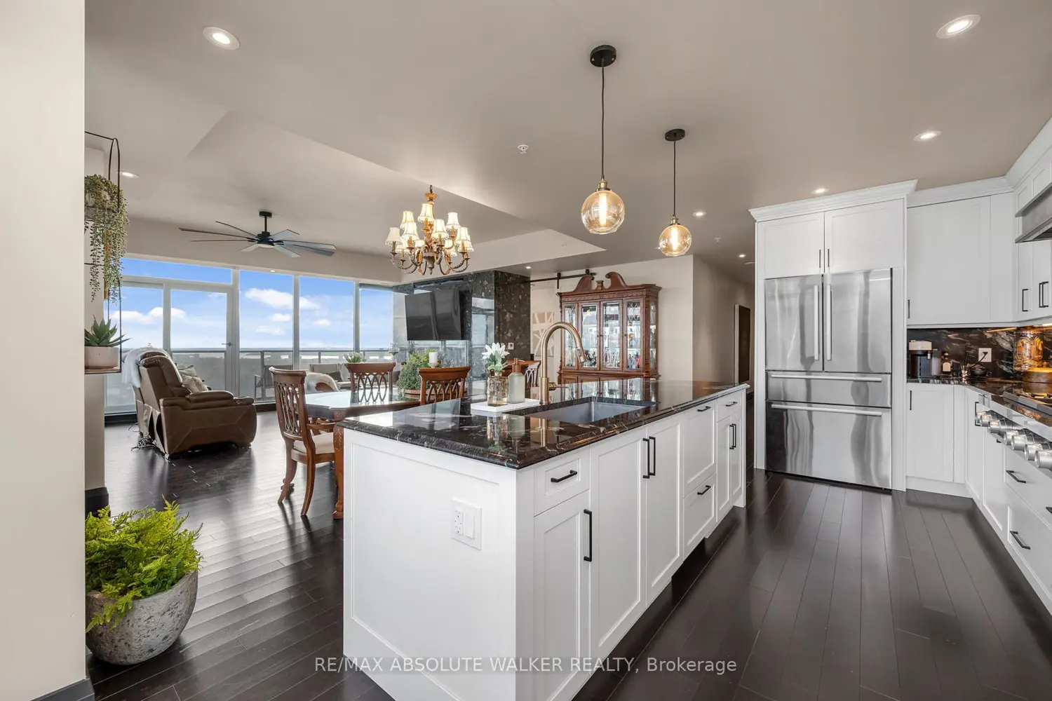 805 Carling Avenue 4101 photo 5