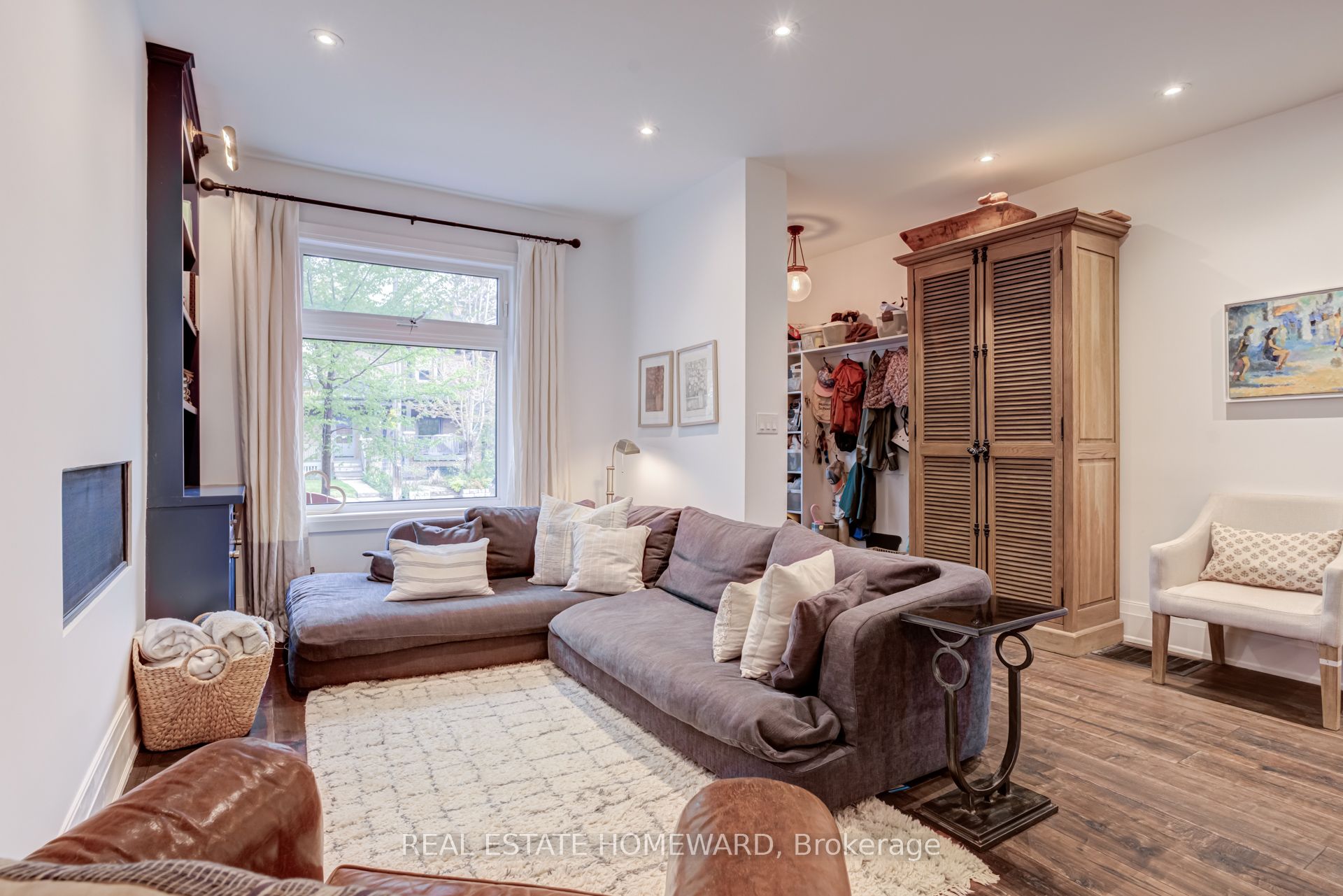 Additional image 3 of 21 Sandford Avenue, Toronto, ON, M4L 2E6