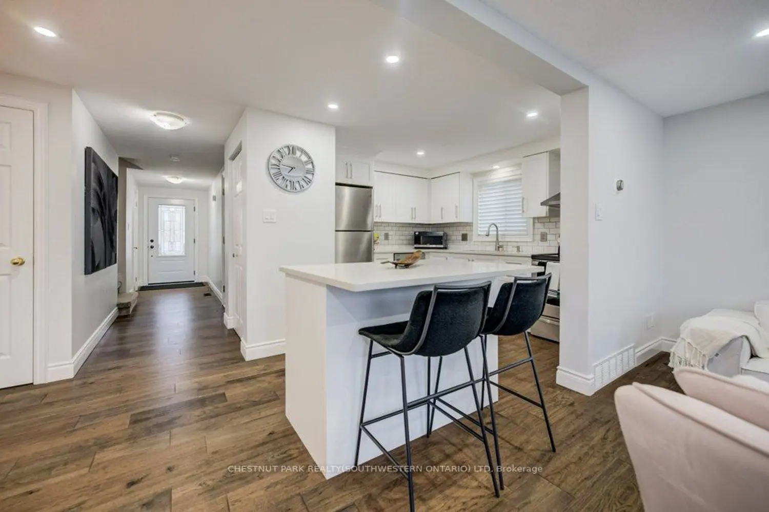 Additional image 3 of 255 Highbrook Crescent