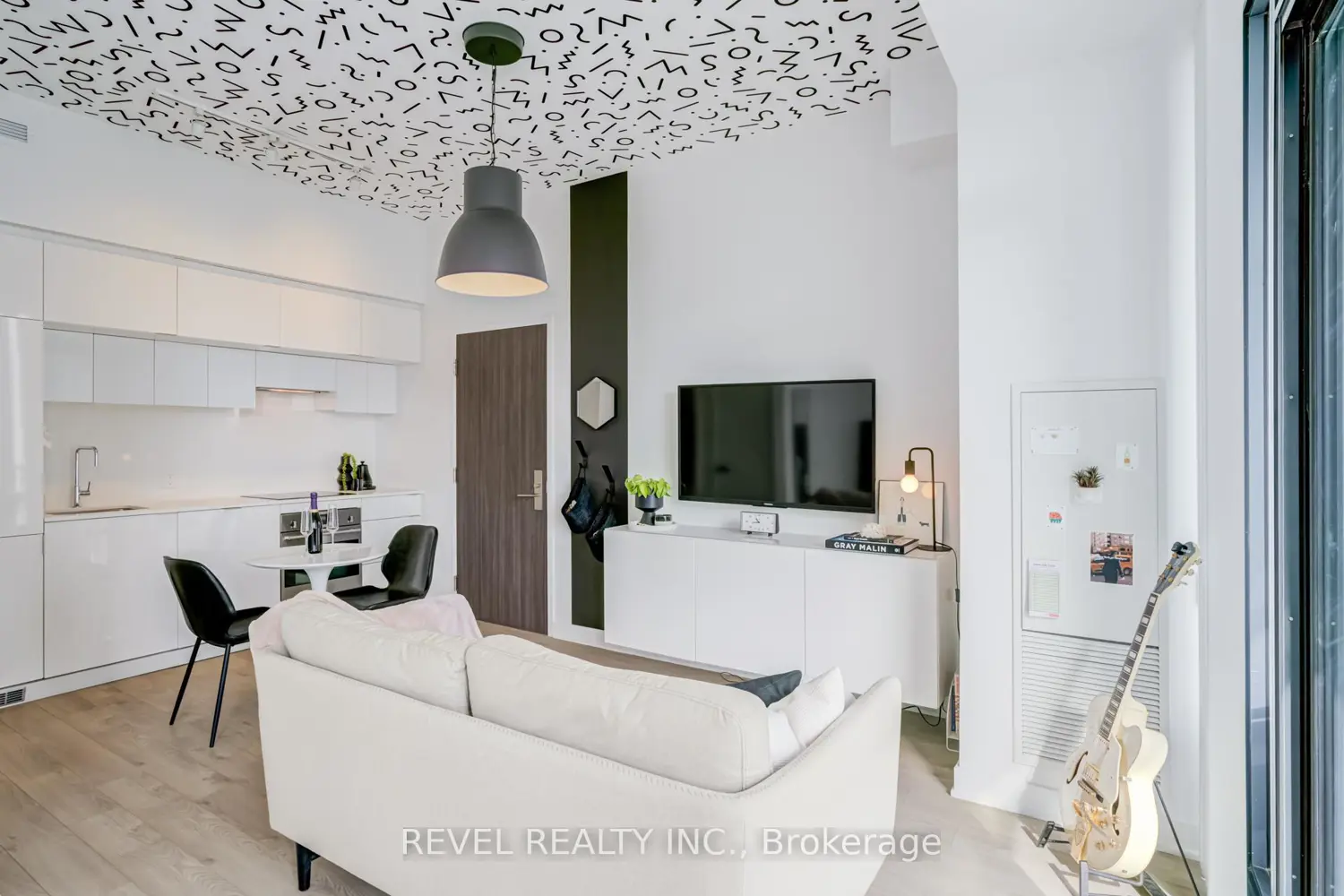 Additional image 7 of 185 Roehampton Avenue 609