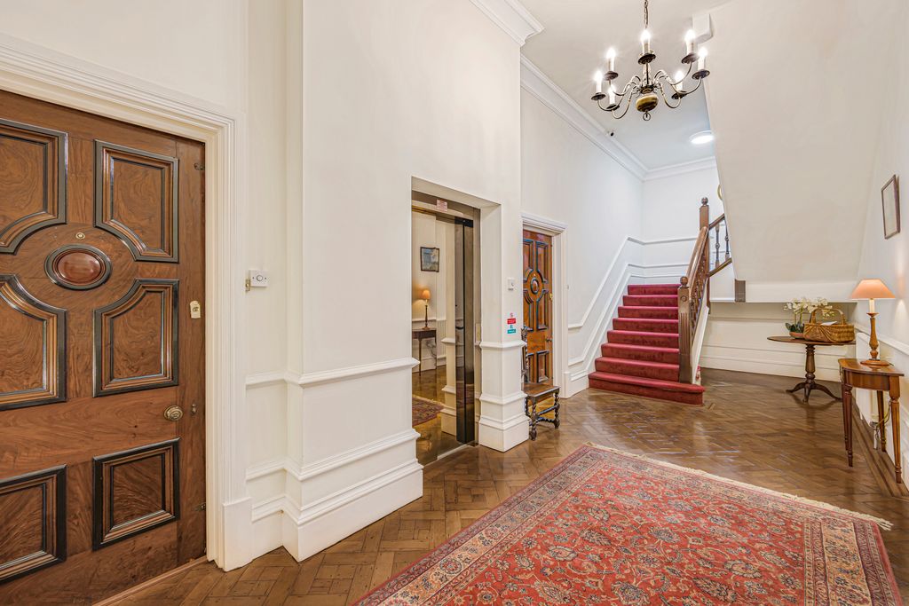 Additional image 3 of 3 bed flat for saleBeechfield Road, Alderley Edge, Cheshire SK9